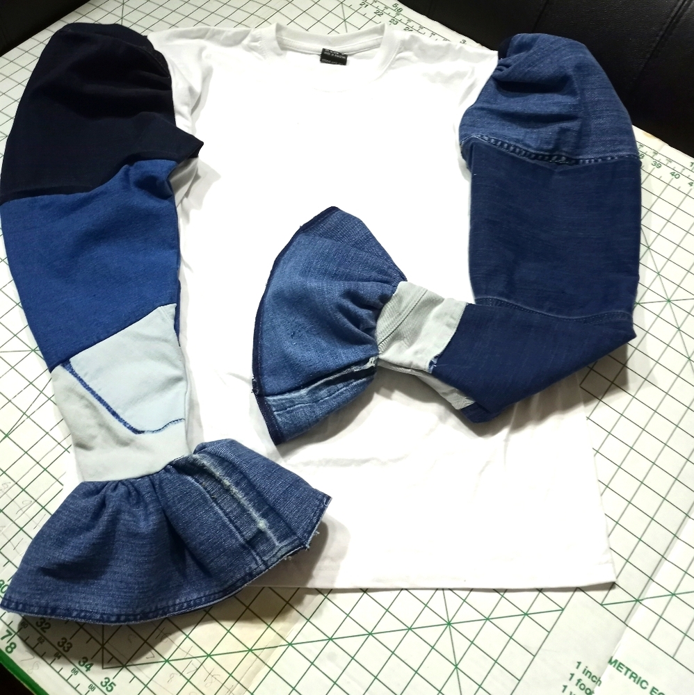 The 🦋 puffy sleeve tee